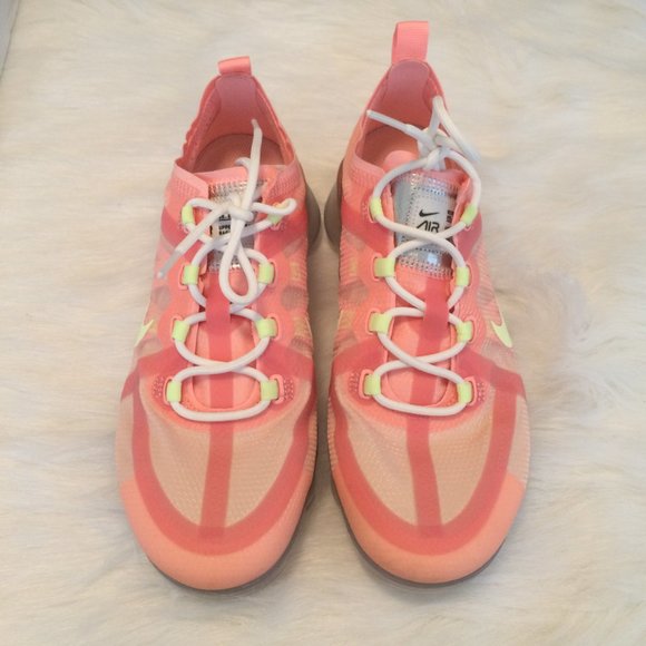 Nike Air Vapormax 2019 Pink Sneakers 7.5 with Box Used Once Pink Tint - Picture 2 of 11